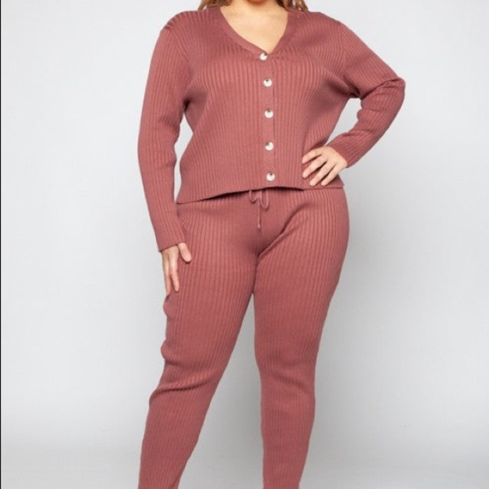 **New** Sweater knit cardigan set - Plus size